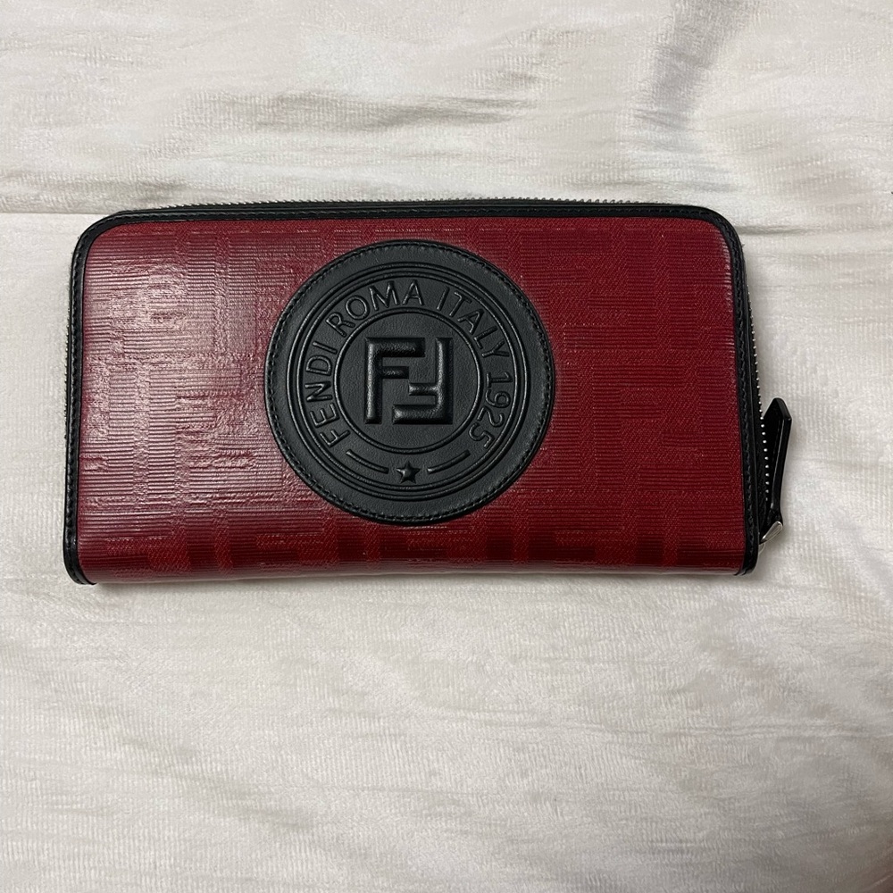 Fendi wallet